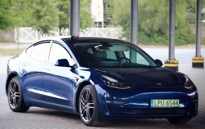 Tesla Model 3 cena 124900 przebieg: 139000, rok produkcji 2019 z Nowy Sącz małe 232